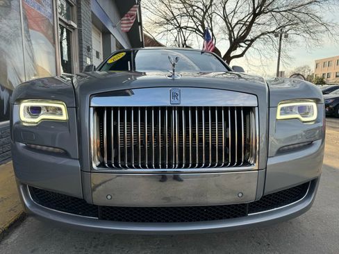 Used 2015 Rolls-Royce Ghost image 8