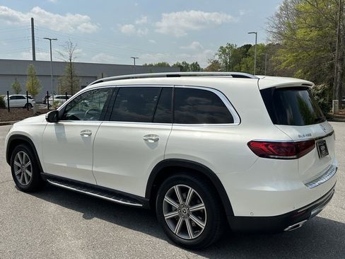 Used 2023 Mercedes-Benz GLS 450 4MATIC image 6