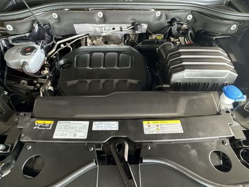 Used 2026 Volkswagen Atlas SE FWD image 12