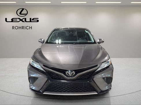 Used 2020 Toyota Camry XSE FWD image 2