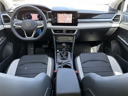 Certified 2025 Volkswagen Taos SEL image 19