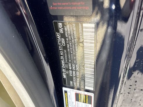 Used 2009 Mercedes-Benz CLK 550 Coupe image 22