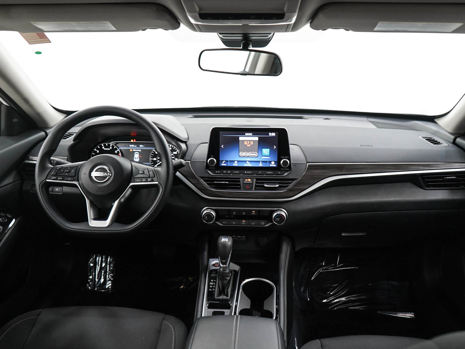 Used 2023 Nissan Altima 2.5 SV AWD/4WD image 13