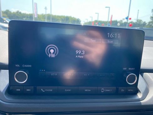 Used 2025 Honda Accord SE image 21