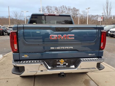 Used 2024 GMC Sierra 1500 SLT w/ SLT Convenience Package image 10