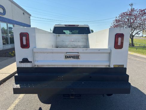 Used 2022 GMC Sierra 2500 Pro w/ Convenience Package image 6