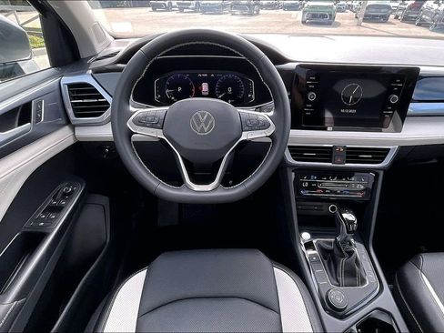 New 2026 Volkswagen Taos SEL image 19