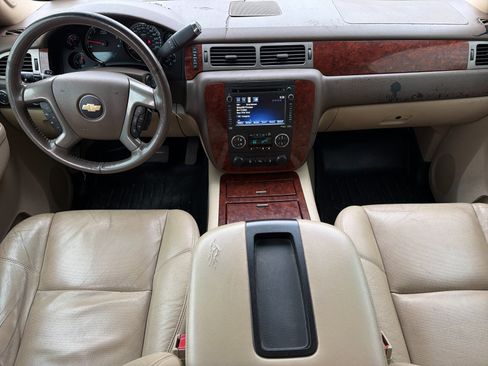 Used 2013 Chevrolet Tahoe LTZ AWD/4WD image 12