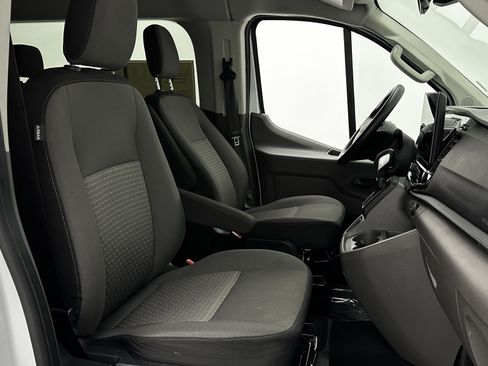 Used 2023 Ford Transit 350 XLT image 32
