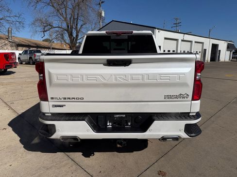 Used 2024 Chevrolet Silverado 1500 High Country w/ High Country Premium Package AWD/4WD image 31