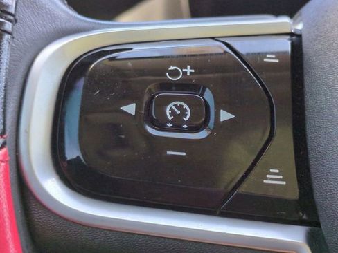 Used 2021 Volvo XC60 T5 Inscription image 26