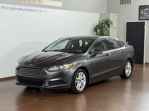 Used 2015 Ford Fusion SE FWD image 7