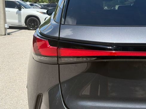 Used 2025 Lexus RX 350 Premium w/ Convenience Package FWD image 10