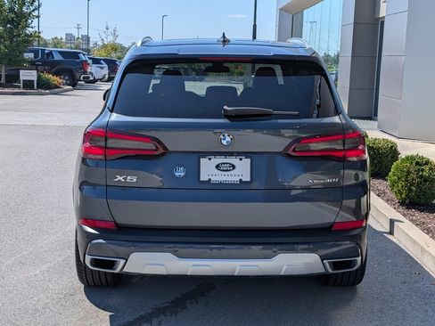 Used 2022 BMW X5 xDrive40i w/ Premium Package image 6