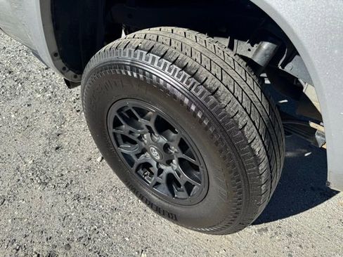 Used 2019 Toyota Tacoma SR5 image 13