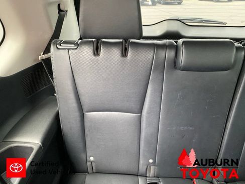 Certified 2024 Toyota Grand Highlander AWD image 23