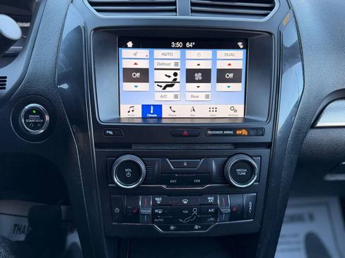 Used 2018 Ford Explorer XLT w/ Equipment Group 202A image 35
