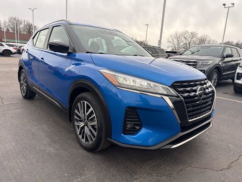 Used 2021 Nissan Kicks SR image 4