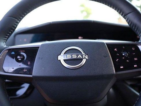 Used 2025 Nissan Murano SV AWD/4WD image 9