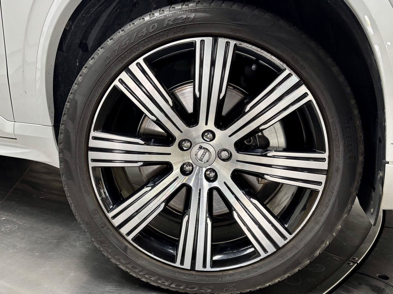 Used 2024 Volvo XC90 T8 Plus w/ Protection Package Premier AWD/4WD image 12