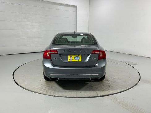 Used 2018 Volvo S60 T5 Inscription Platinum w/ Climate Package AWD/4WD image 32