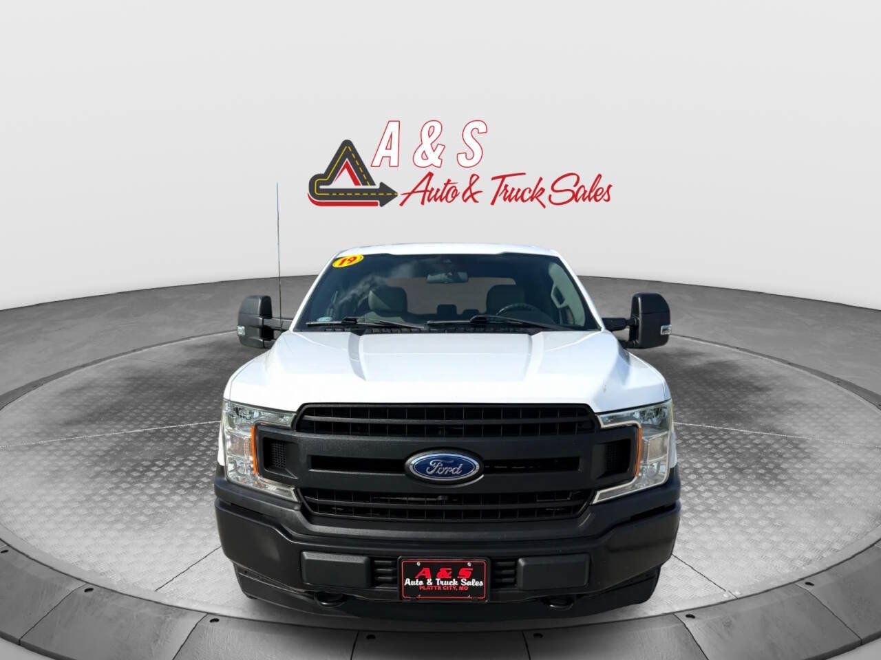 Used 2019 Ford F150 XL w/ XL Power Equipment Group AWD/4WD image 2