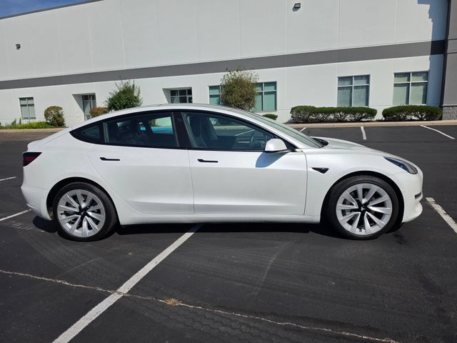 Used 2022 Tesla Model 3 Standard Range RWD image 7