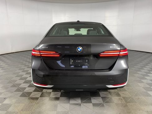 New 2026 BMW 530i xDrive w/ Premium Package image 21