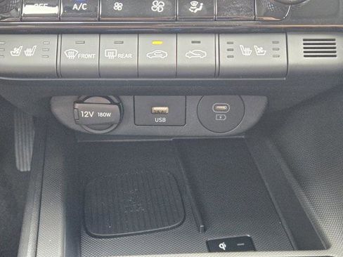 New 2025 Hyundai Elantra Limited image 14