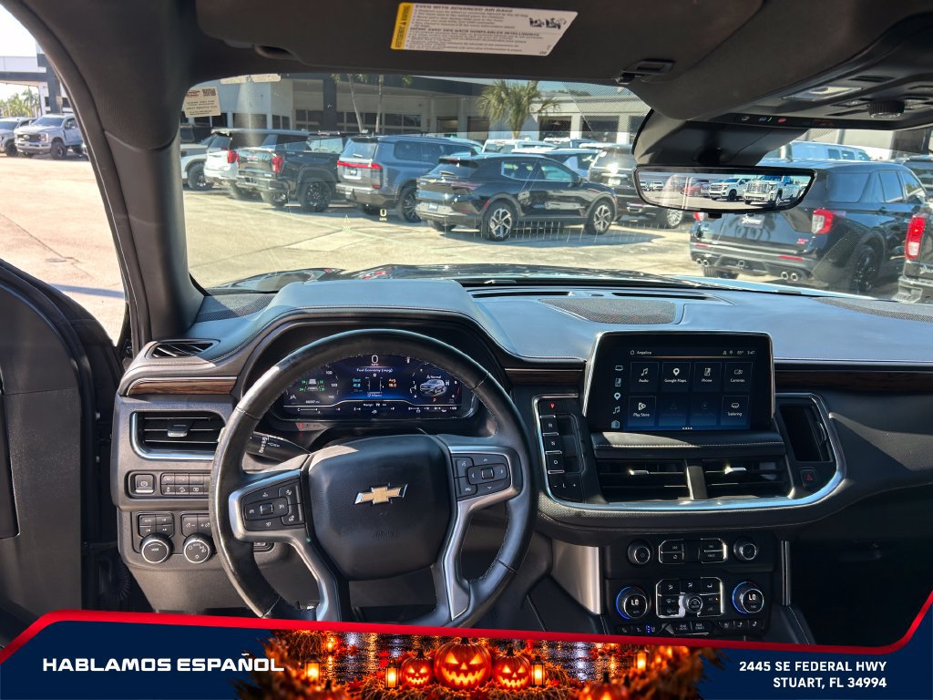 Used 2024 Chevrolet Suburban Premier AWD/4WD image 32