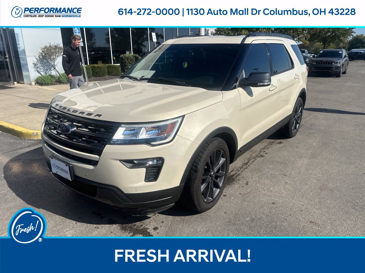 Used 2018 Ford Explorer XLT w/ Equipment Group 202A FWD image 8