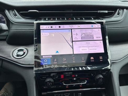 New 2025 Jeep Grand Cherokee Limited AWD/4WD image 12