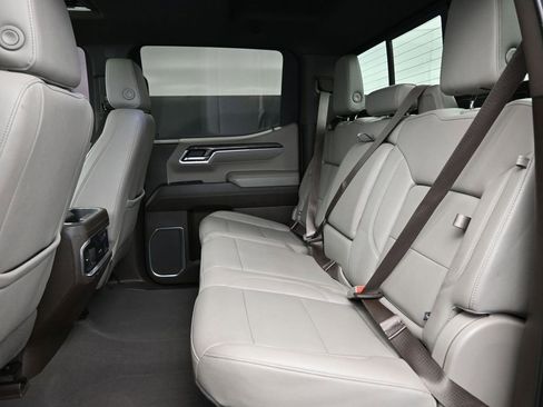 Used 2023 Chevrolet Silverado 1500 LTZ w/ LTZ Premium Package image 32