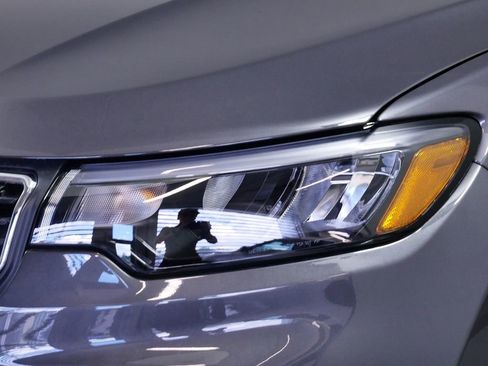 Used 2024 Jeep Compass Sport image 16