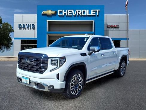 Used 2023 GMC Sierra 1500 Denali Ultimate AWD/4WD image 7