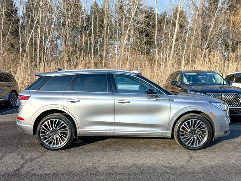 Certified 2022 Lincoln Corsair Reserve w/ Equipment Group 201A image 7