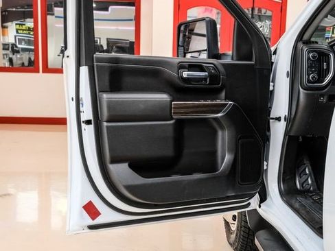 Used 2021 Chevrolet Silverado 3500 LT image 36