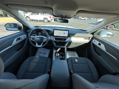 New 2026 Ford Explorer Active image 5