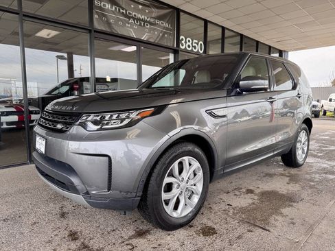 Used 2019 Land Rover Discovery SE image 1