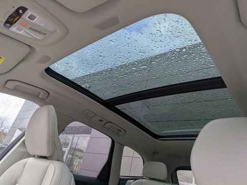 New 2026 Volvo XC60 B5 Ultra w/ Protection Package Premier image 14