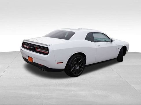 Certified 2016 Dodge Challenger R/T w/ Cold Weather Group image 5
