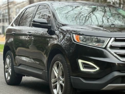 Used 2015 Ford Edge Titanium image 3