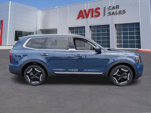 Used 2025 Kia Telluride S image 4