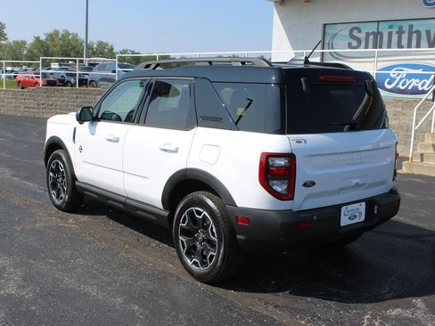 New 2025 Ford Bronco Sport Outer Banks w/ Outer Banks Tech Package+ AWD/4WD image 4