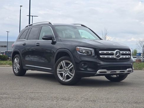 Certified 2021 Mercedes-Benz GLB 250 4MATIC image 2