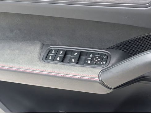 Certified 2025 Porsche Cayenne GTS AWD/4WD image 21
