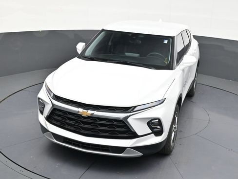 Used 2023 Chevrolet Blazer LT FWD image 19