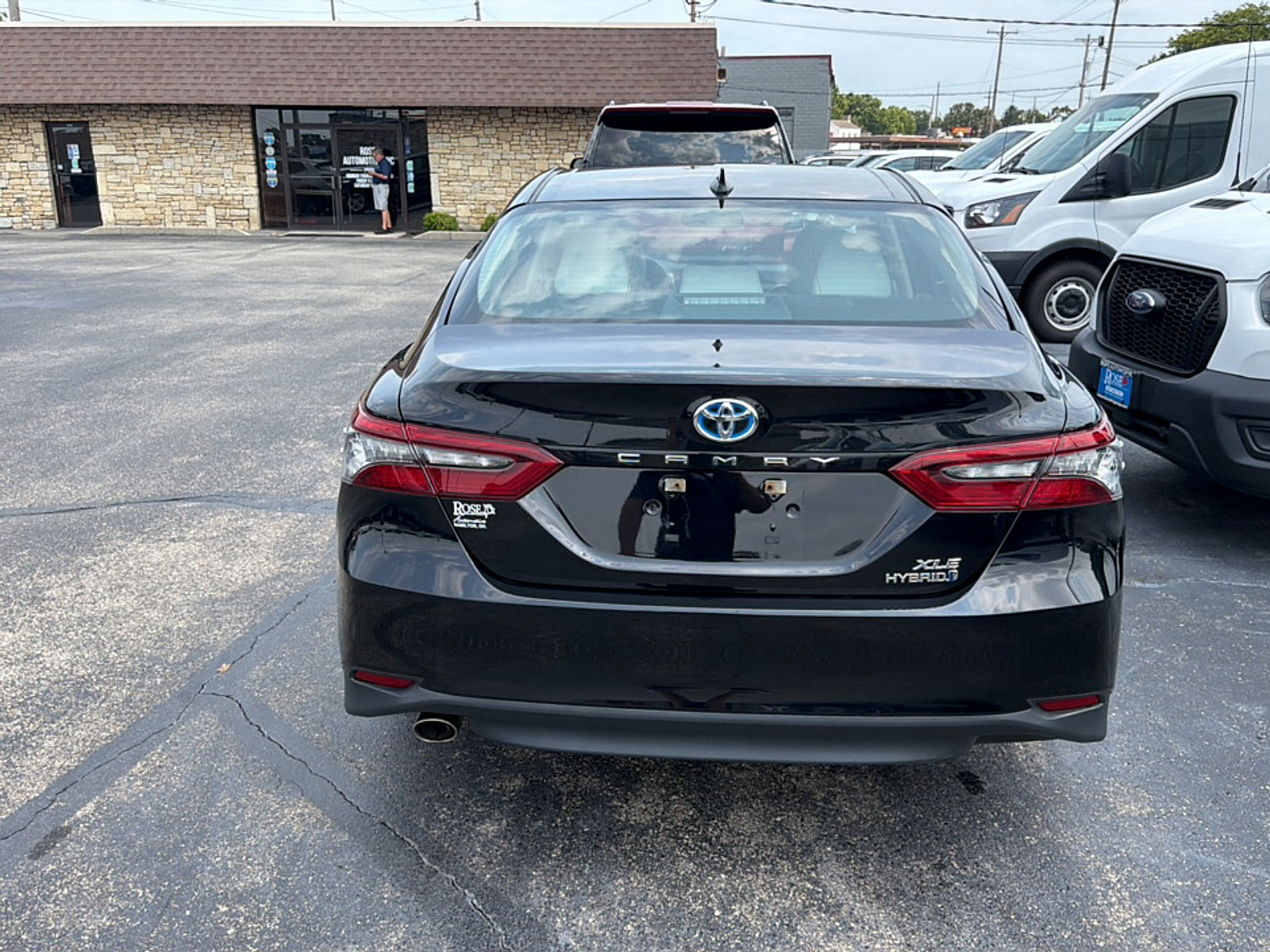 Used 2022 Toyota Camry XLE w/ Navigation Upgrade Package FWD image 6
