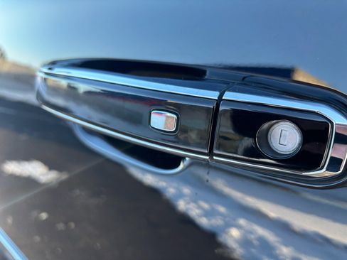 Used 2017 GMC Yukon Denali image 39