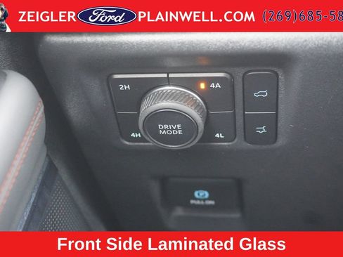 Used 2025 Ford Expedition Active AWD/4WD image 36